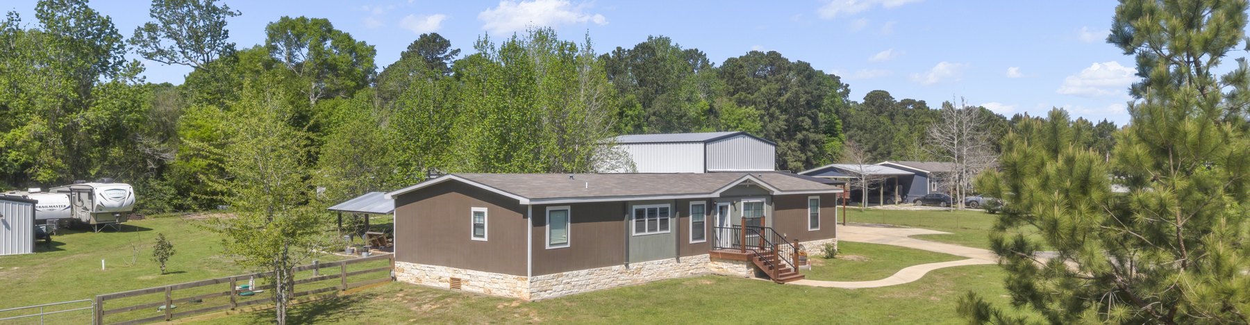 Real estate exterior, photographed by Jimmy Louther Property Media
